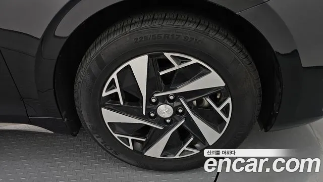 Hyundai Grandeur Premium — Фото автомобиля 21