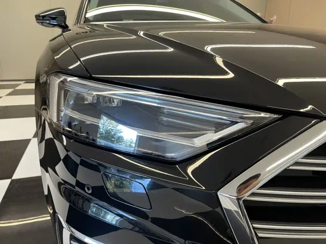 Audi A8 — Фото автомобиля 9
