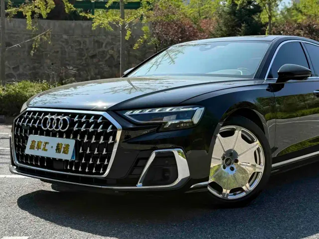 Audi A8 — Фото автомобиля 3