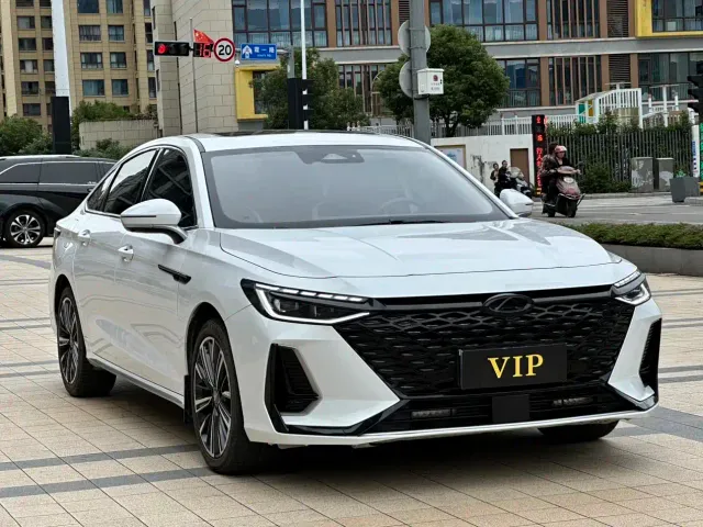 Chery Arrizo 8 — Фото автомобиля 3