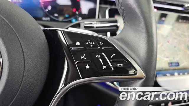 Mercedes-Benz E-Class — Фото автомобиля 30