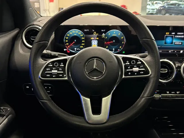 Mercedes-Benz GLA-Class — Фото автомобиля 14