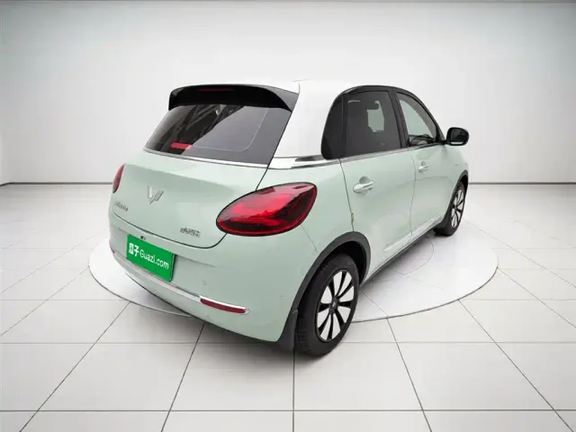 Wuling Bingo — Фото автомобиля 12
