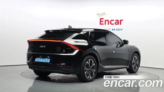Kia EV6 — Фото автомобиля 2