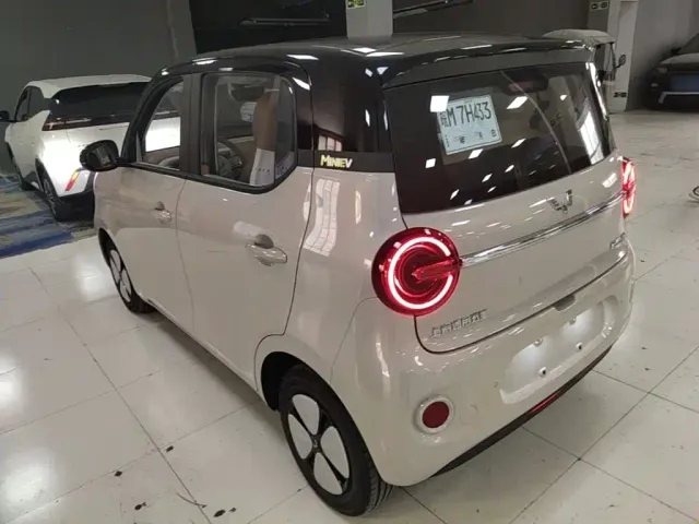 Wuling Hongguang Mini EV — Фото автомобиля 22