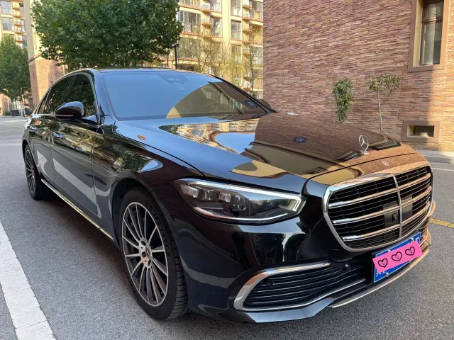 Фотография автомобиля — Mercedes-Benz S-Class