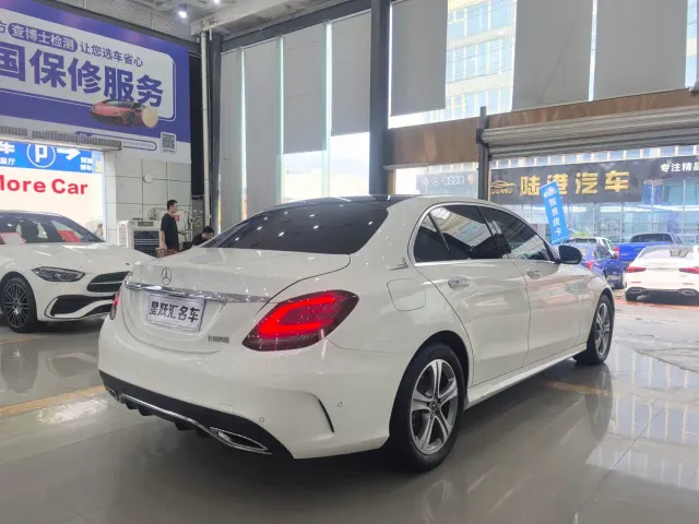 Mercedes-Benz C-Class — Фото автомобиля 6
