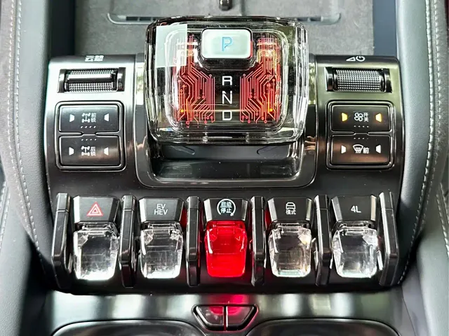 BYD FangChengBao Leopard 5 — Фото автомобиля 9