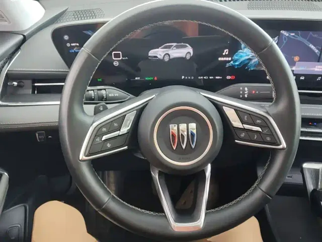 Buick E5 — Фото автомобиля 10