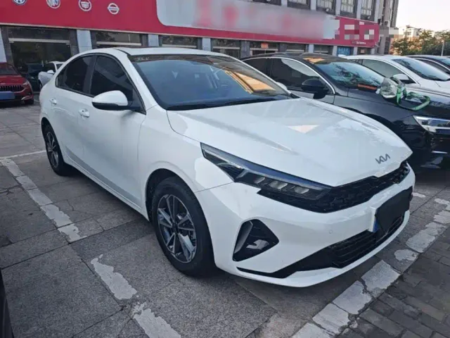 Kia K3 — Фото автомобиля 3