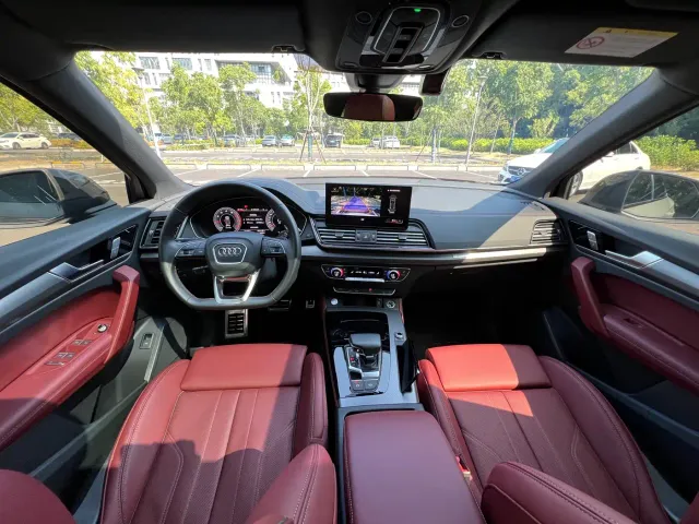 Audi Q5L — Фото автомобиля 9