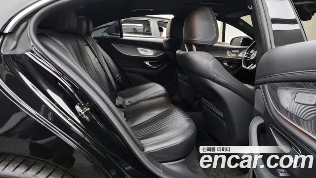 Mercedes-Benz CLS-Class — Фото автомобиля 12