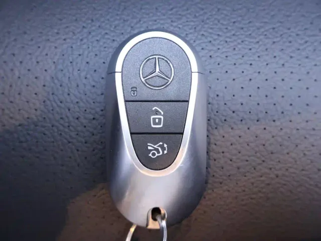 Mercedes-Benz C-Class — Фото автомобиля 25