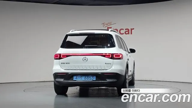Mercedes-Benz EQB X243 — Фото автомобиля 4