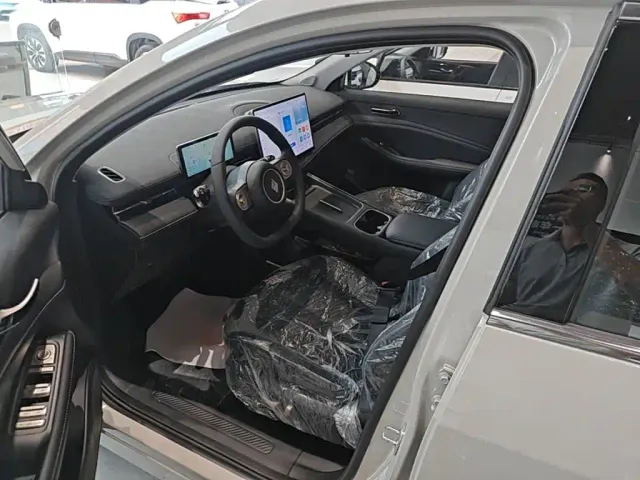 Baojun Yunhai — Фото автомобиля 14