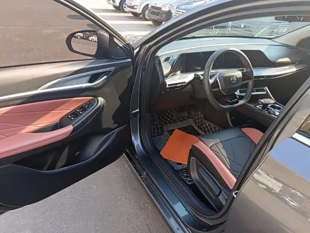 Changan Eado — Фото автомобиля 15