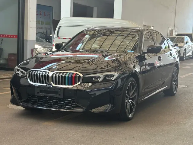 Фотография автомобиля — BMW 3 Series