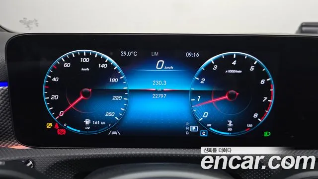 Mercedes-Benz A-Class — Фото автомобиля 3