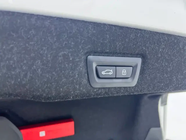 BMW 5 Series — Фото автомобиля 17