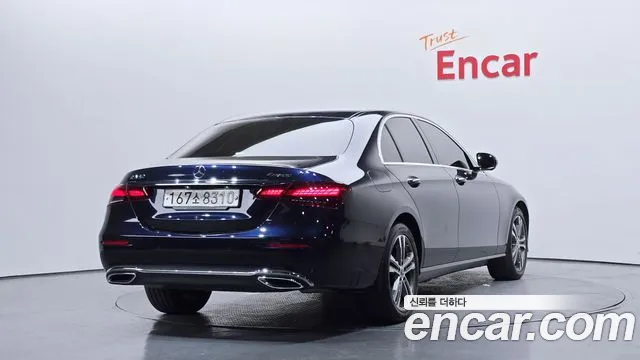 Mercedes-Benz E-Class E-класс W213 E350 4MATIC Avantgarde — Фото автомобиля 2