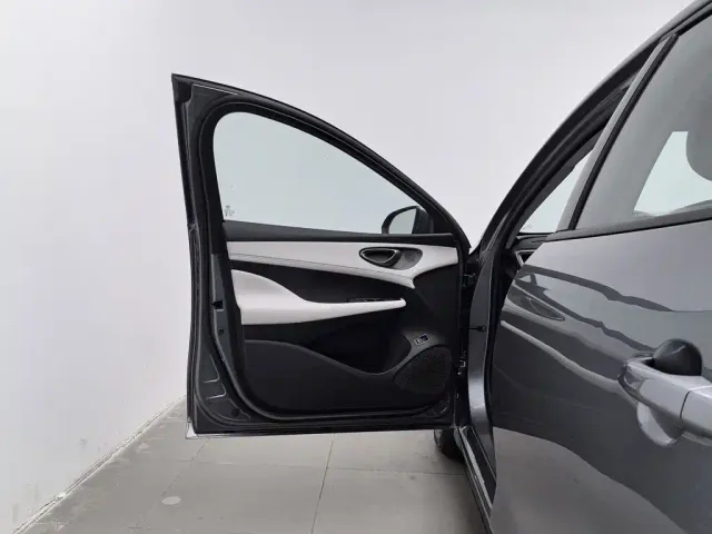 BYD Seal 05 DM-i — Фото автомобиля 8
