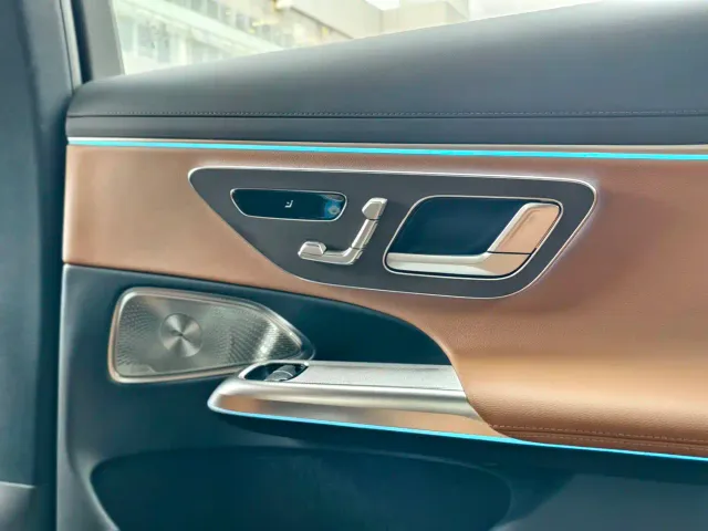 Mercedes-Benz E-Class — Фото автомобиля 13