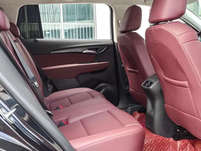 Buick Envision Plus — Фото автомобиля 16