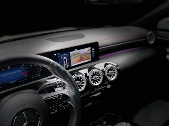 Mercedes-Benz A-Class — Фото автомобиля 12
