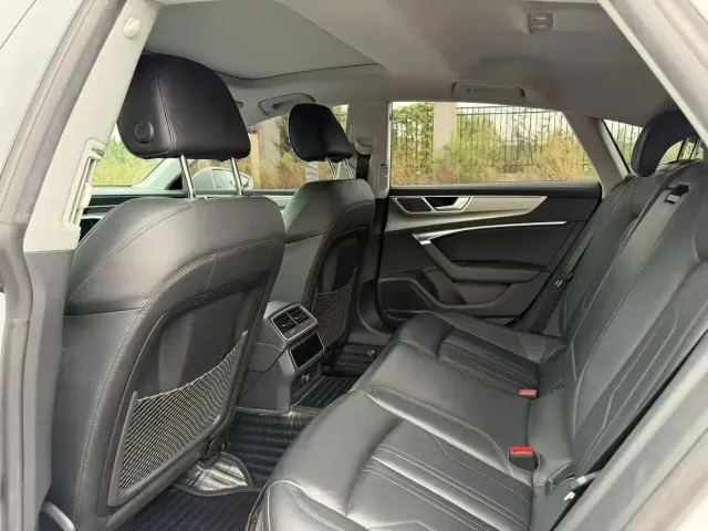 Audi A7 — Фото автомобиля 4