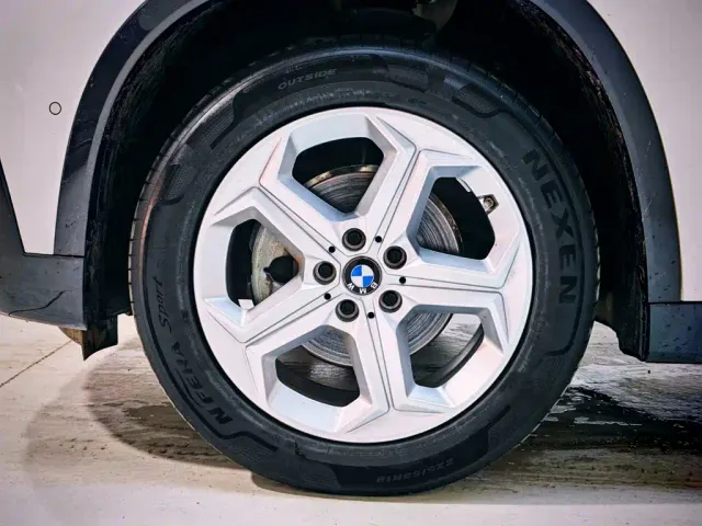 BMW X1 — Фото автомобиля 10
