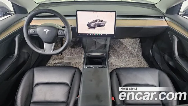 Tesla Model 3 — Фото автомобиля 7