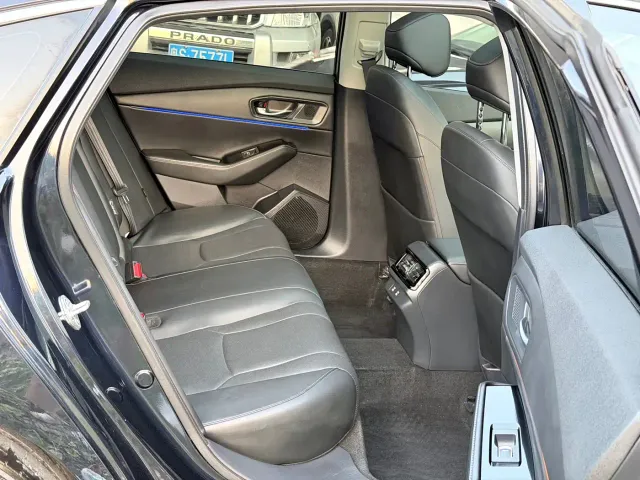 Honda Accord — Фото автомобиля 10