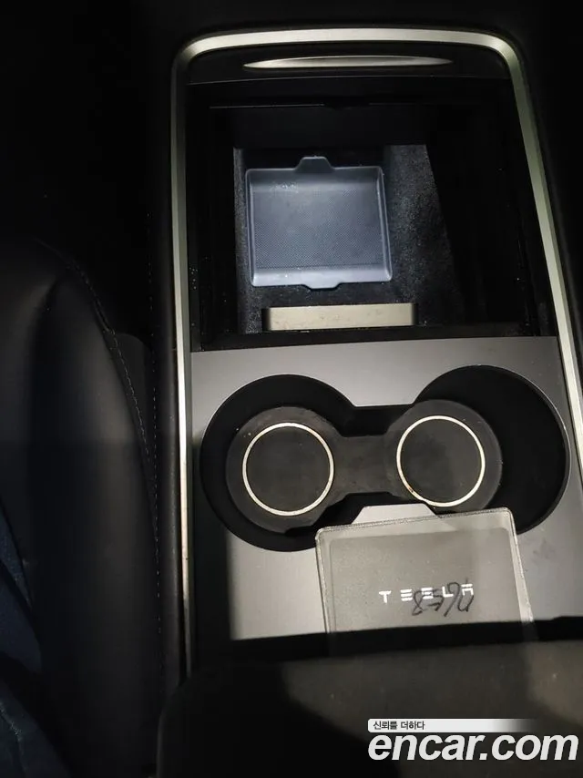 Tesla Model 3 — Фото автомобиля 14