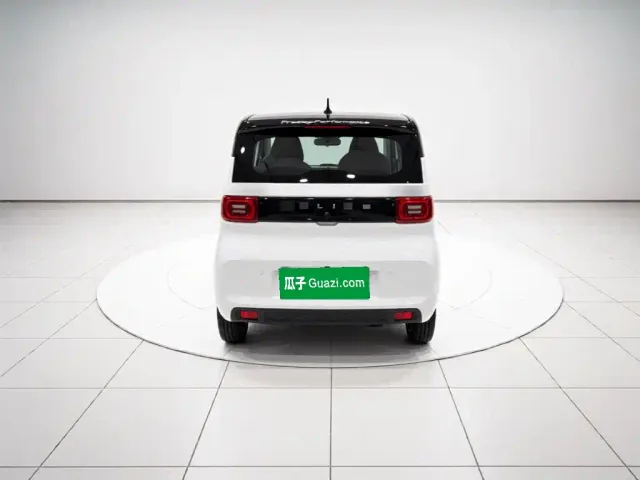 Wuling Hongguang Mini EV — Фото автомобиля 5