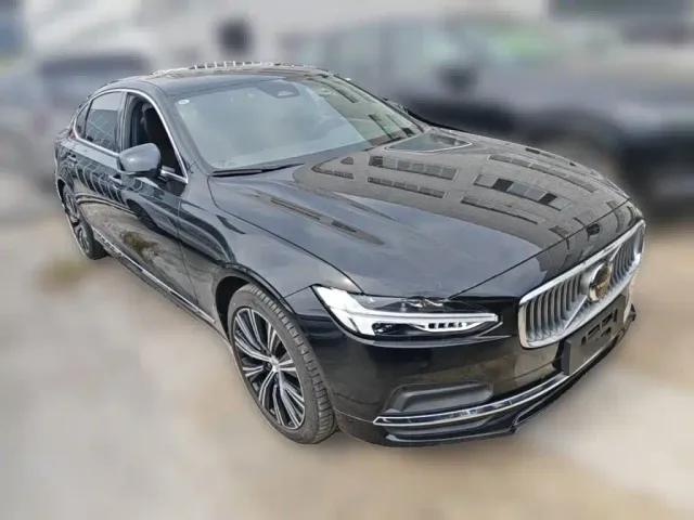Volvo S90 — Фото автомобиля 5