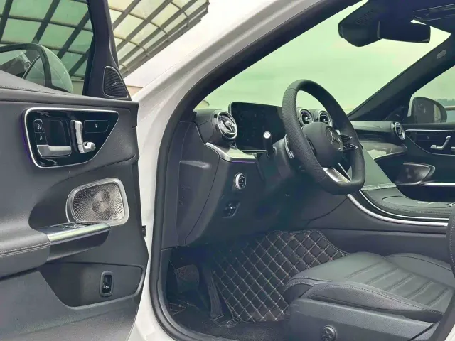 Mercedes-Benz C-Class — Фото автомобиля 9