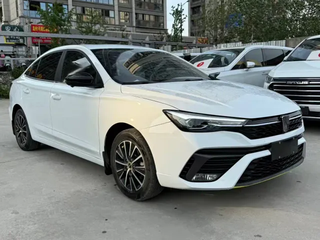 Roewe i5 — Фото автомобиля 3