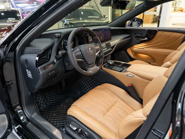 Lexus LS — Фото автомобиля 9