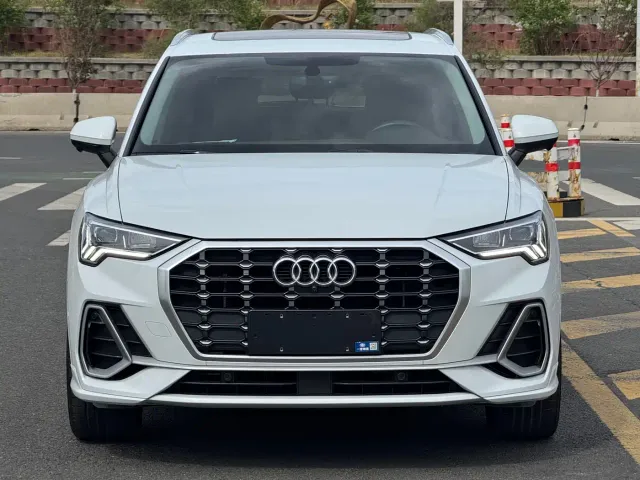 Audi Q3 — Фото автомобиля 3