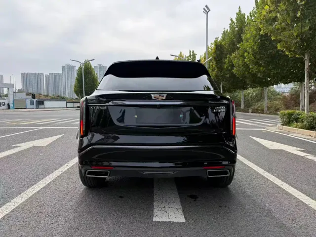 Cadillac XT5 — Фото автомобиля 10