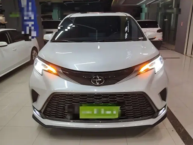 Toyota Granvia — Фото автомобиля 2