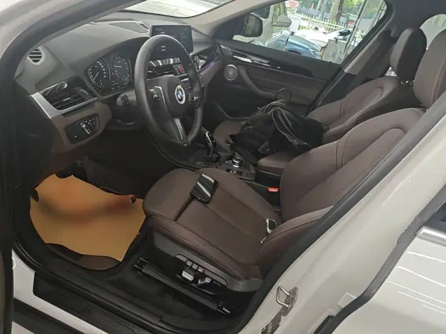 BMW X1 — Фото автомобиля 14