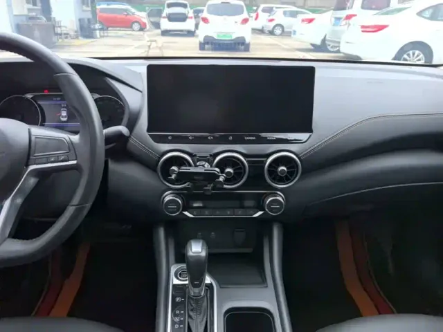 Nissan Sylphy — Фото автомобиля 12