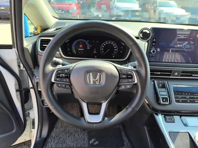 Honda Elysion — Фото автомобиля 10