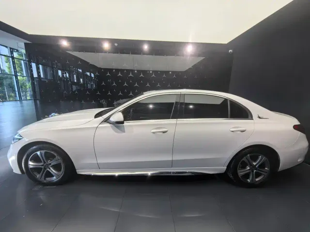 Mercedes-Benz C-Class — Фото автомобиля 3
