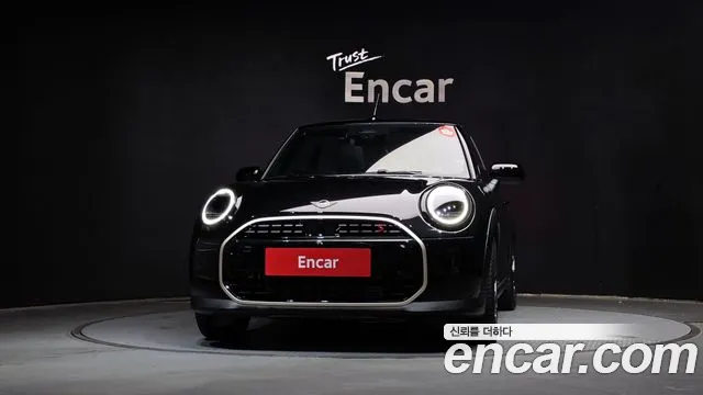 Mini Cooper Convertible — Фото автомобиля 3