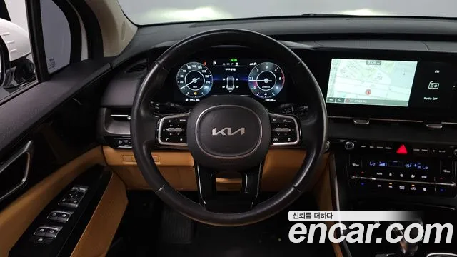 Kia Carnival Generation 4 — Фото автомобиля 12