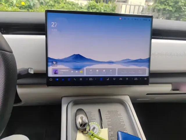 Voyah Auto Voyah Zhiyin 2024 Long Range Smart Edition — Фото автомобиля 5