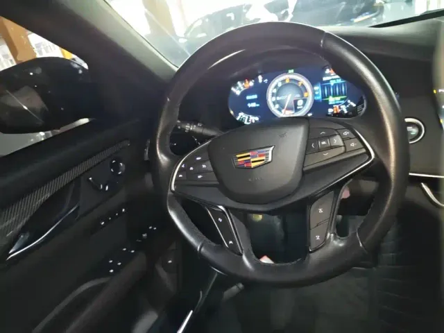 Cadillac CT6 — Фото автомобиля 10