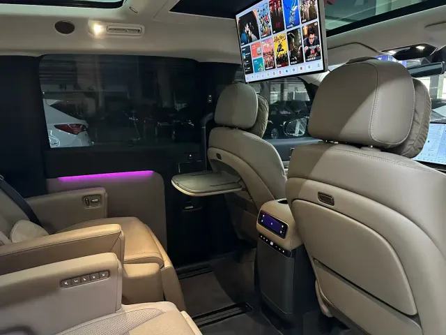 Li Auto MEGA — Фото автомобиля 10